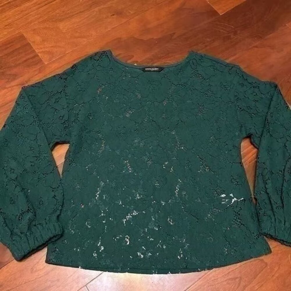 Banana Republic women’s green laced long sleeve blouse size XS